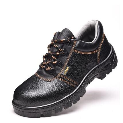 Protective footwear for men